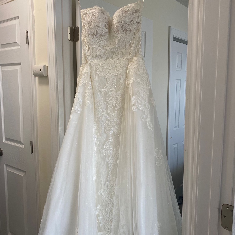 Maggie Sottero wedding dress